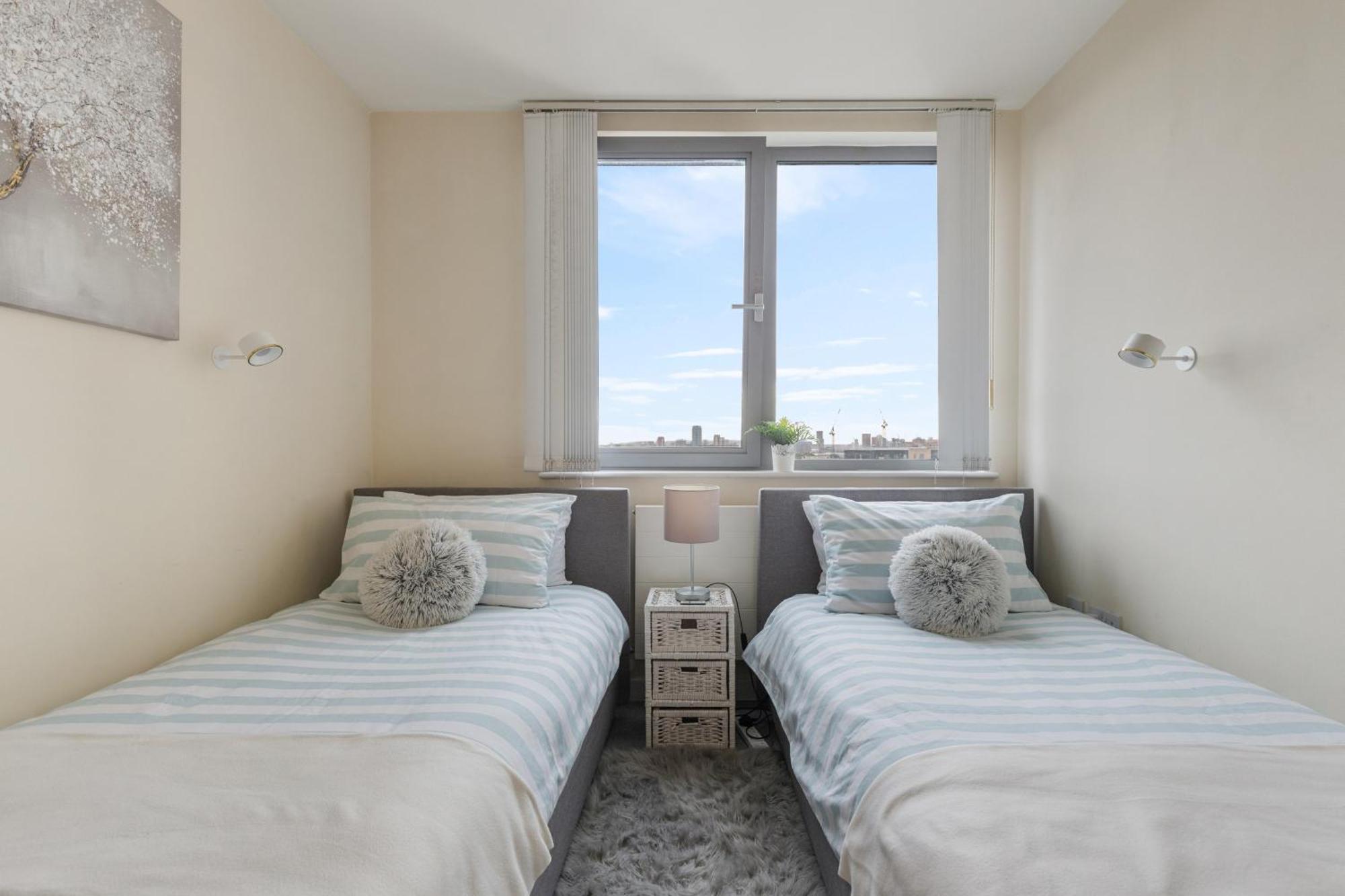 Stratford Skyview Apartment Londres Extérieur photo